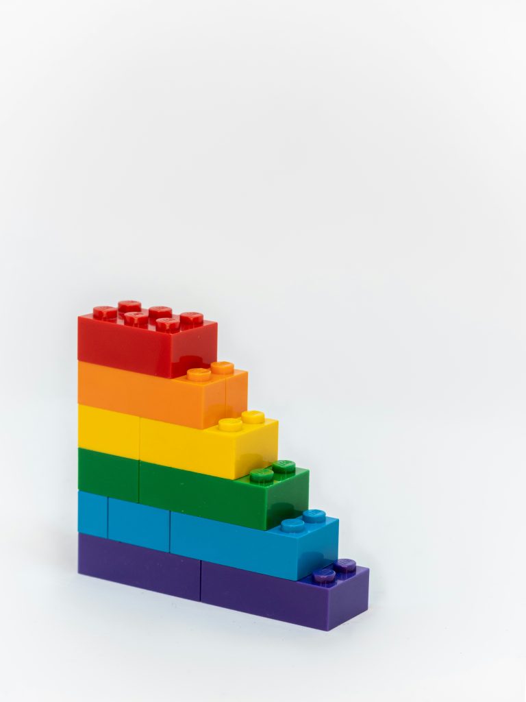 Piccola costruzione di Lego colorata