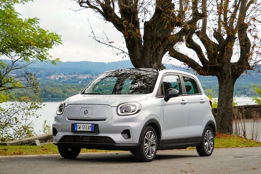 Leapmotor T03 grigia