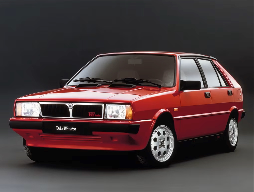 lancia delta hf turbo