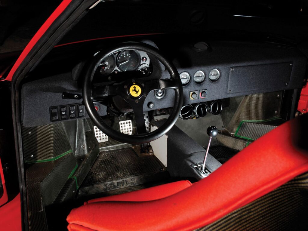 Interno Ferrari F40